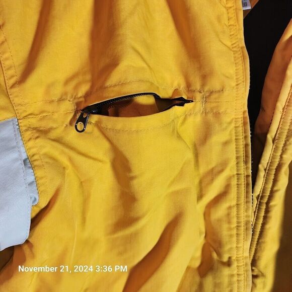 OP Women's Snow Ski Jacket Size Medium, Pockets Inside and Out, Zipper Hook Loop - Picture 2 of 14